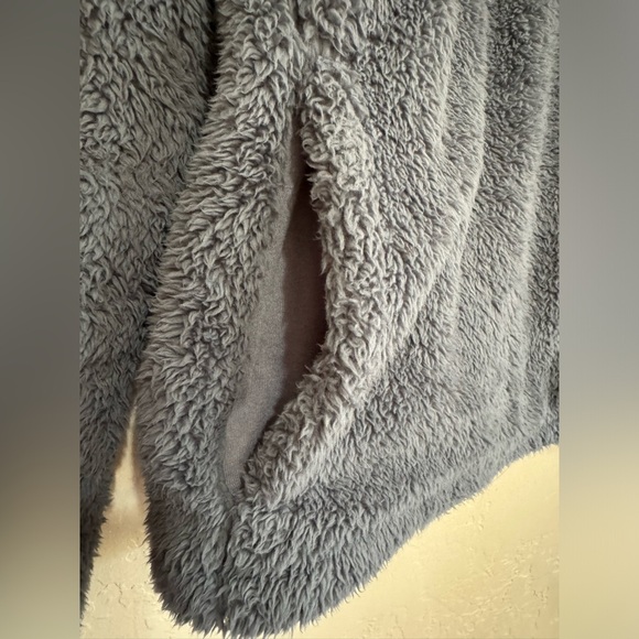 Victoria's Secret Pink Oversize Teddy Half Zip Color Gray Size XL - Picture 6 of 7